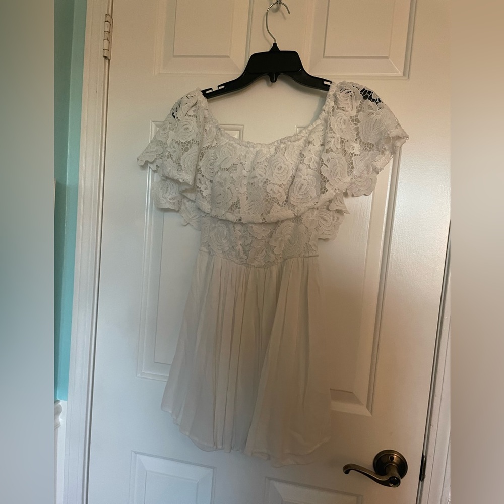 MIAMI white off the shoulder party dress